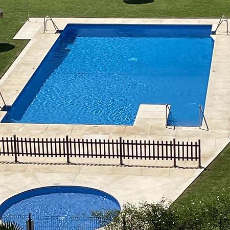 Apartmán Encantador Piso Con Terraza Y Piscina Benalmádena Exteriér fotografie