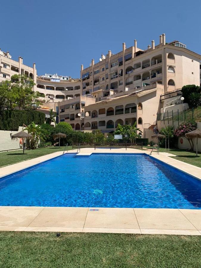 Apartmán Encantador Piso Con Terraza Y Piscina Benalmádena Exteriér fotografie