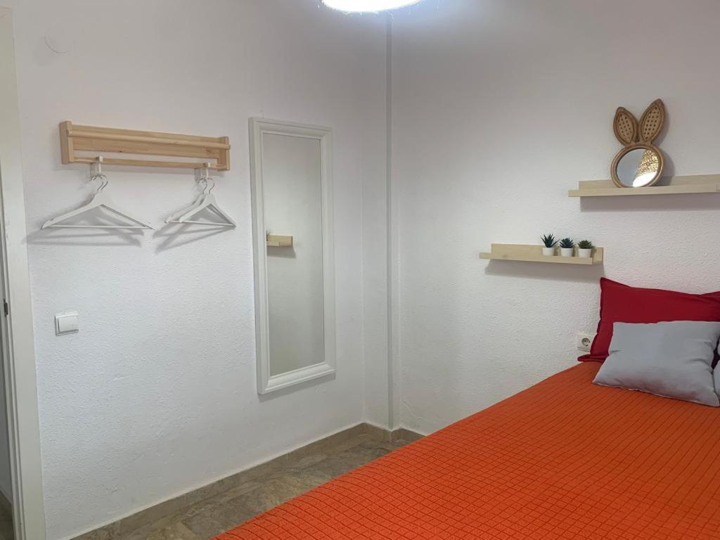 Apartmán Encantador Piso Con Terraza Y Piscina Benalmádena Exteriér fotografie